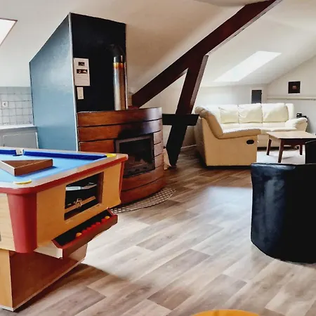 Hangy & Apartment Fresse-sur-Moselle